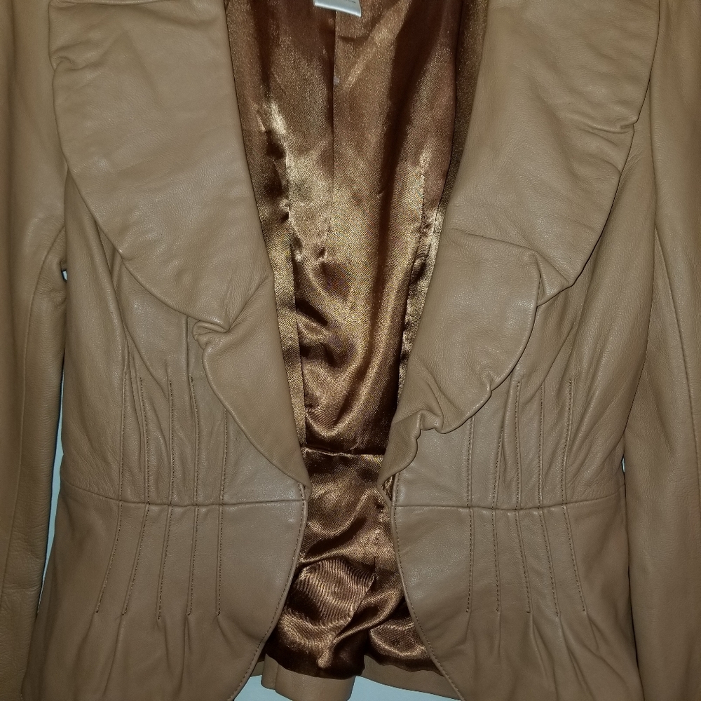 Leather jacket - Picture 2 of 6